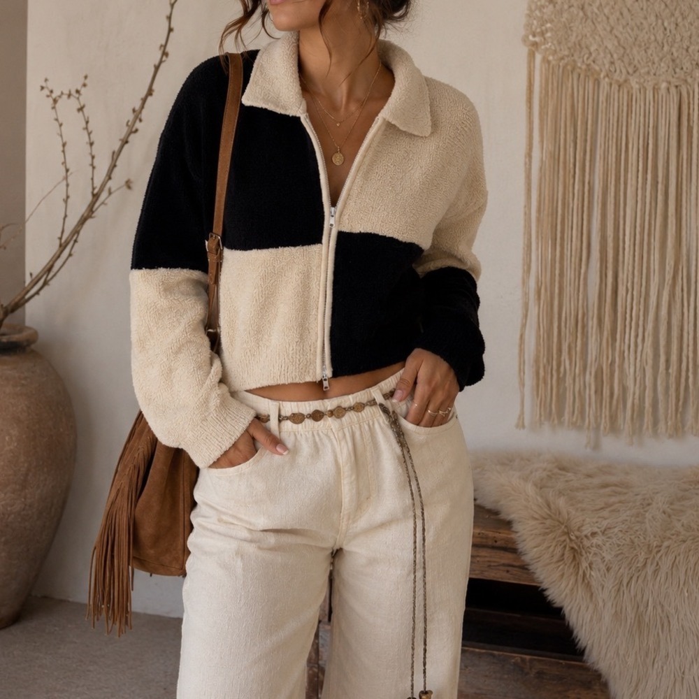 LE LIS Colorblock Zip Up Sweater Jacket Cropped Black Cream Popcorn Knit S jj
